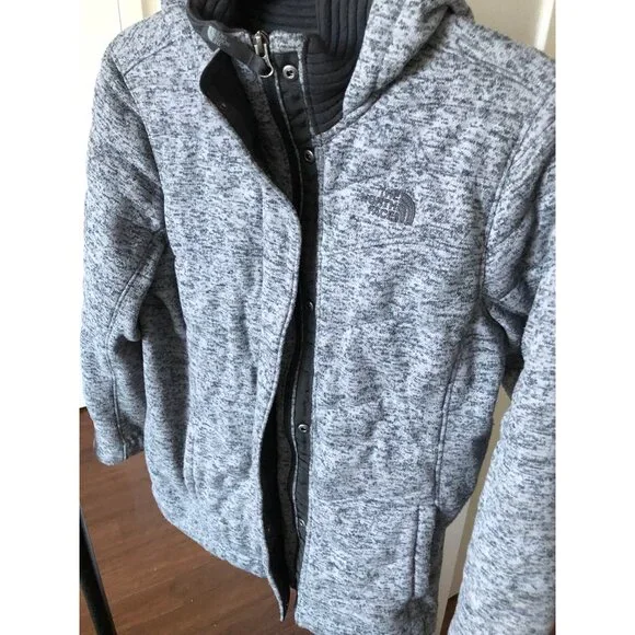 The North Face Girls Gray Down Coat w/ Hood - Size XL